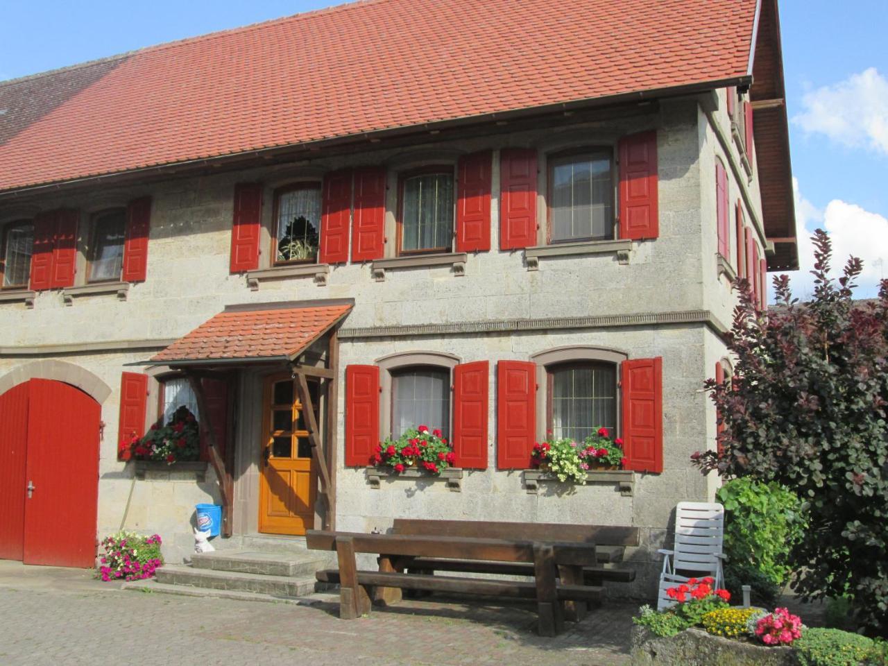 Gasthaus Zum Goldenen Ross Creglingen Exterior photo